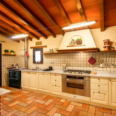 La Ginepraia By Interhome *